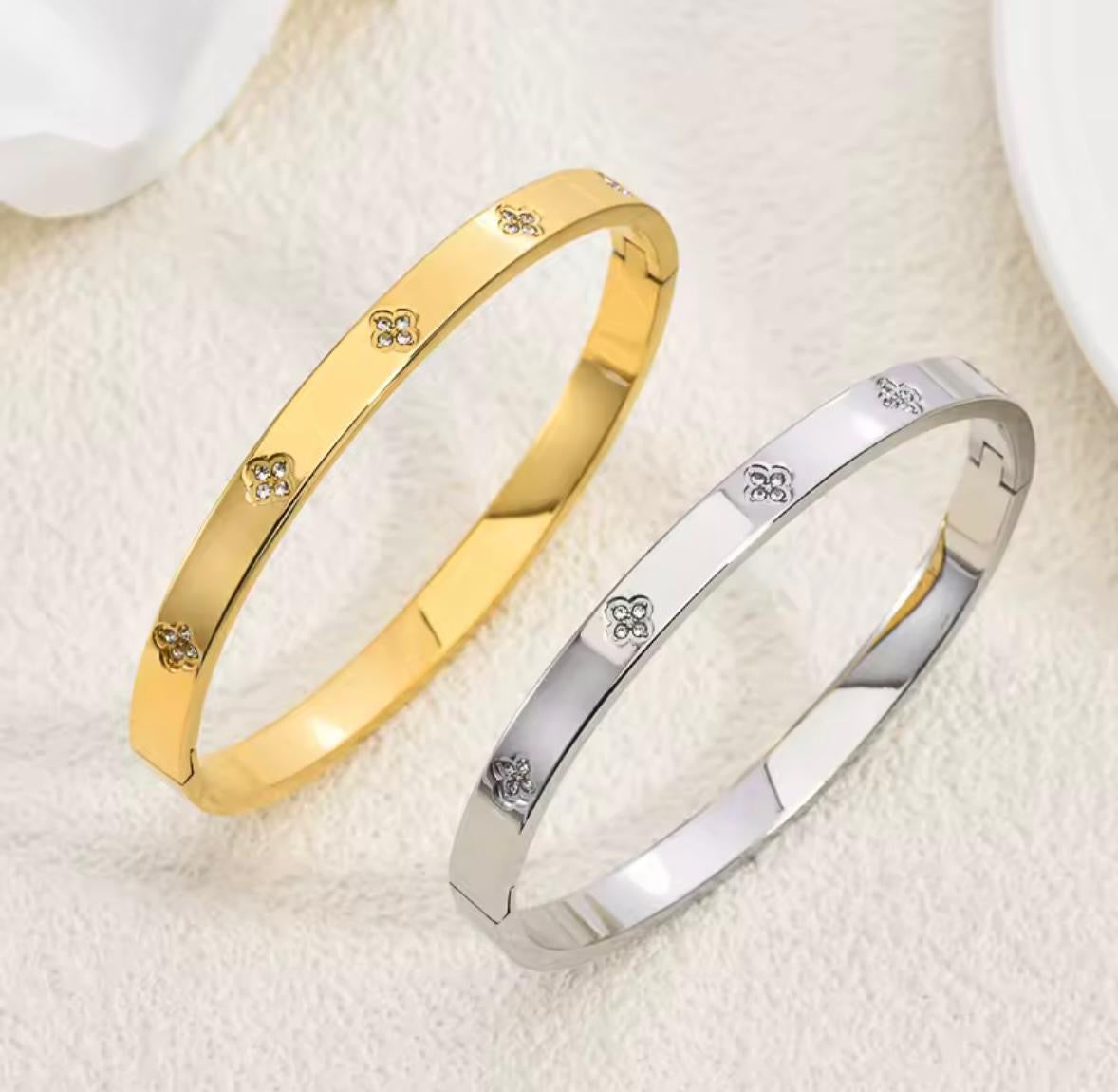 The Royal Bangle