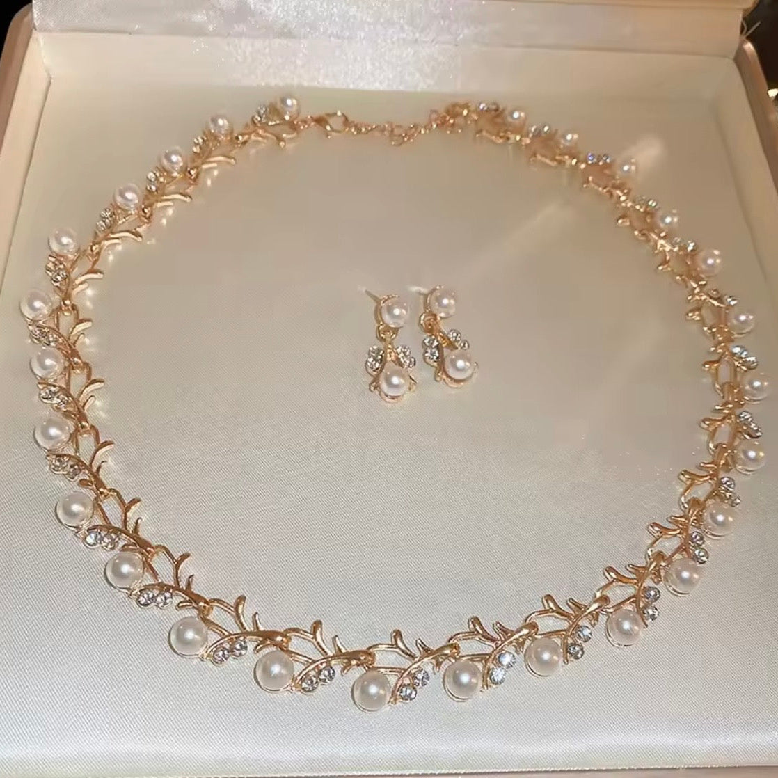 Pearl Vine Set