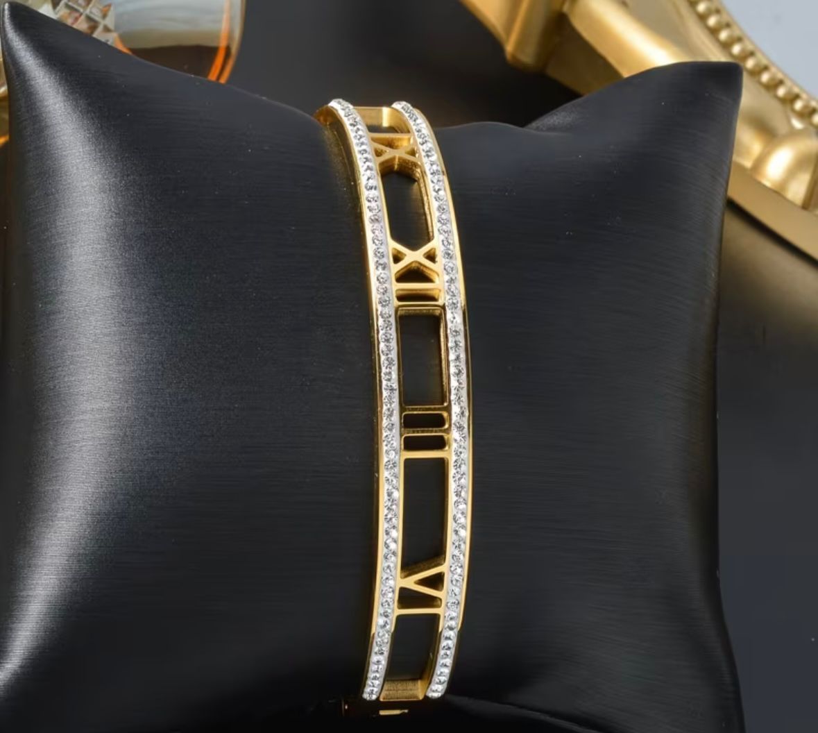 The Pantheon Bangle